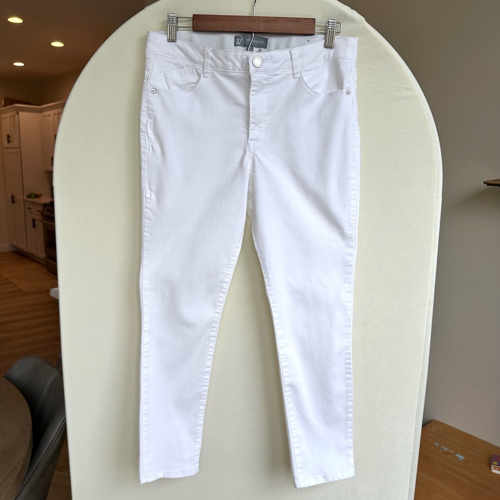 Wit&Wisdom "Ab"Solution Slim Skinny Jeans in White, size 10